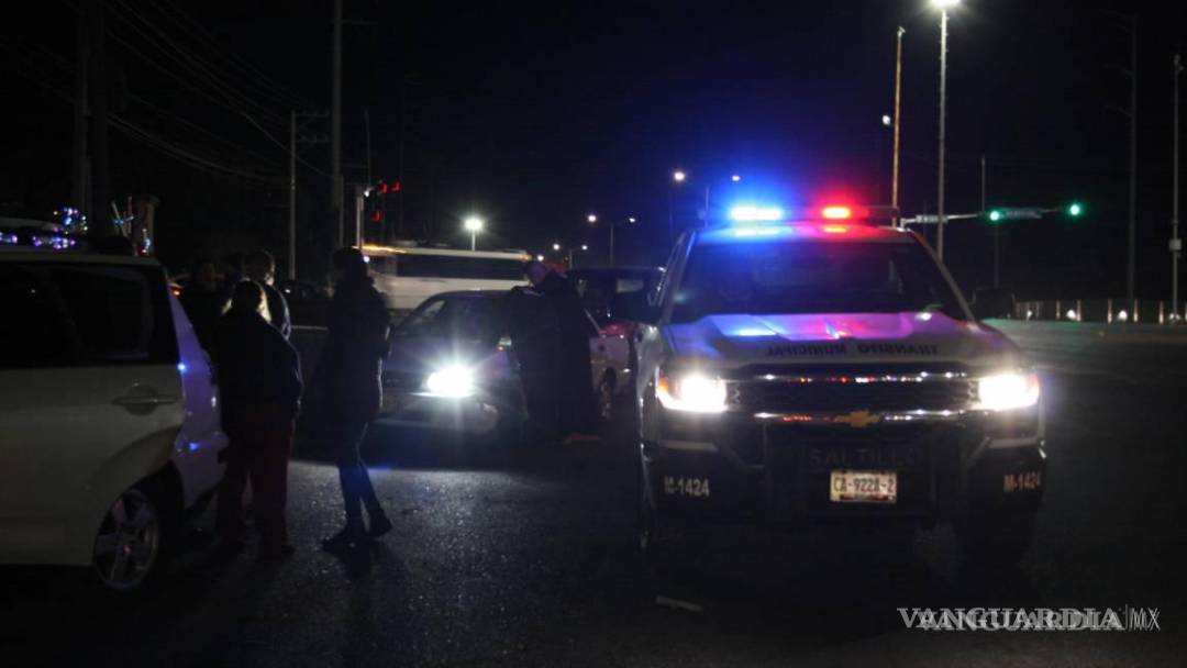 $!La camioneta habría dado una vuelta indebida.