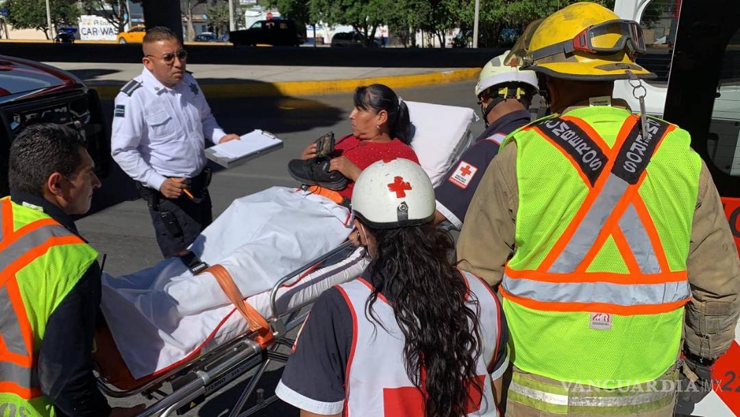 $!Camión sin frenos mata a una persona y deja 40 heridos en Saltillo