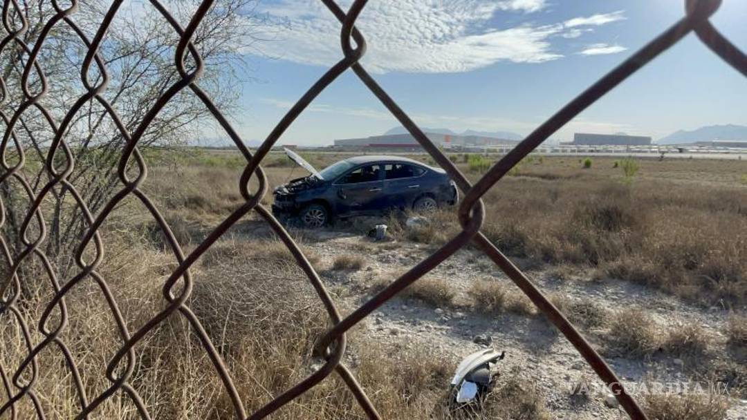 $!En el interior del terreno federal terminó el vehículo.