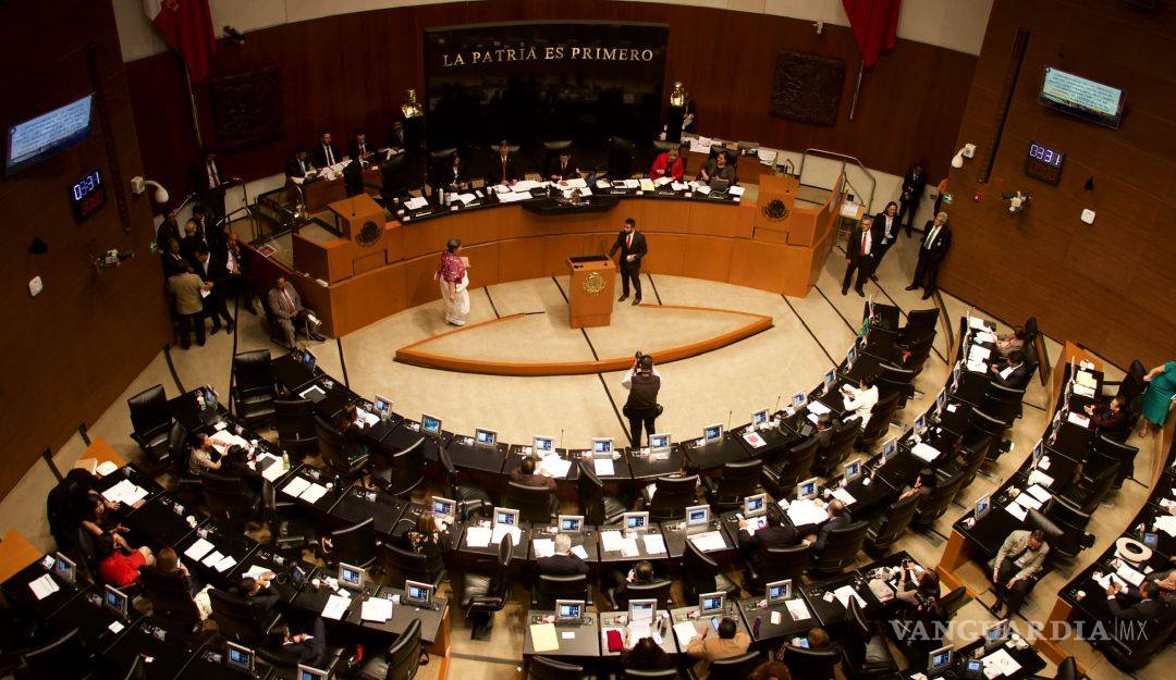 A favor empresarios de reformas al outsourcing: Batres