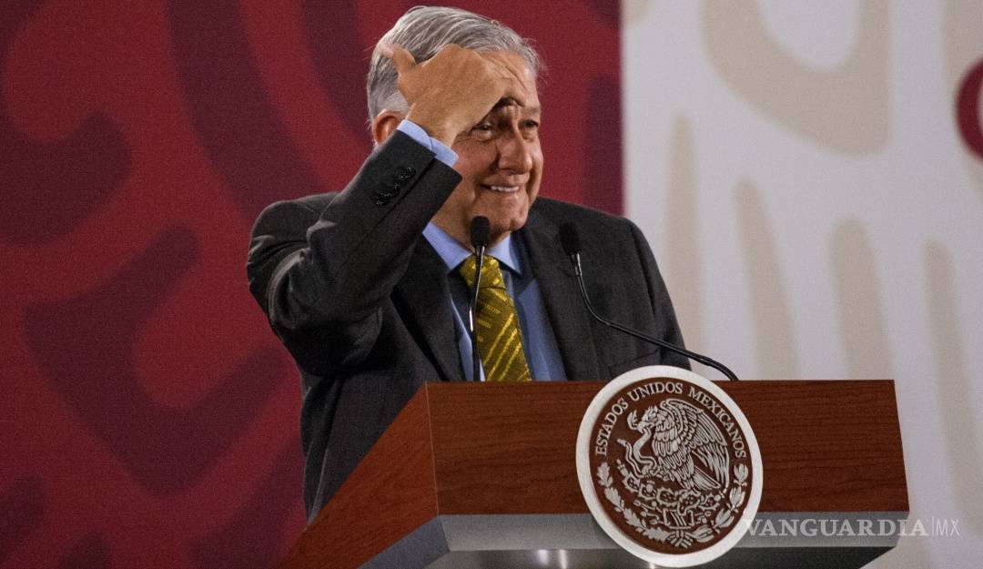 Obrador insiste en que hay prensa y partido "fifí" (video)