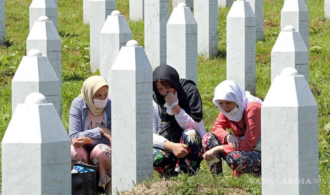 $!25 años después los bosnios no pueden cerrar la herida y el dolor por el genocidio de Srebrenica