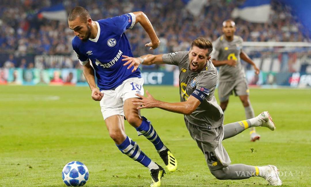 $!Herrera y 'Tecatito' no salvan al Porto de un empate ante el Schalke