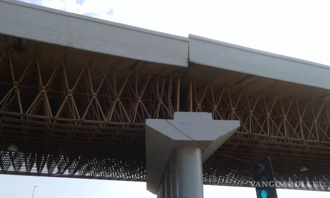 $!Pudiera ser reparable la falla que se presentó en el puente de Torreón