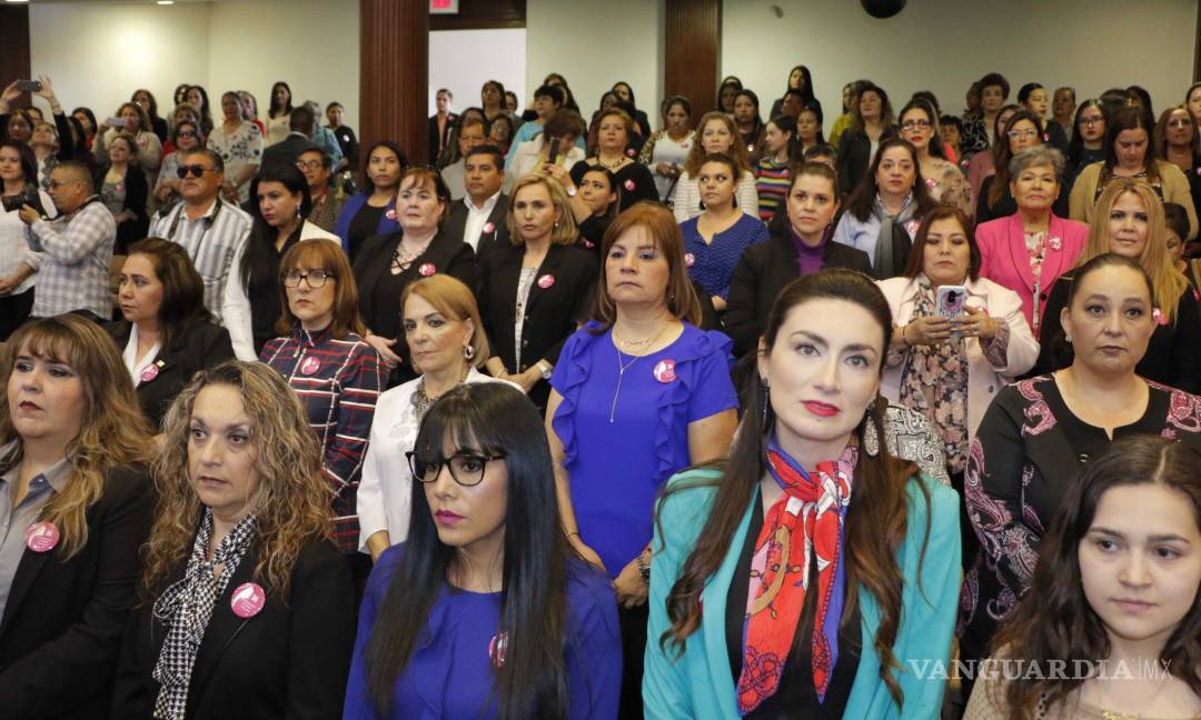 $!Congreso del Estado dedica sesión a reconocer a las mujeres de Coahuila