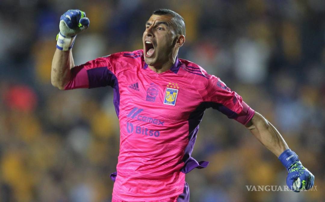 $!Nahuel Guzmán, guardameta de Tigres será sancionado.