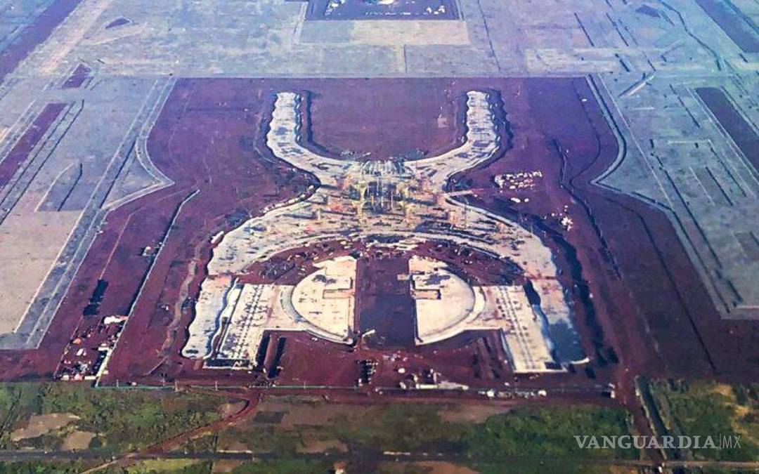 $!Obrador afirma que el desechar el proyecto representa ahorros para la administración federal, ya que de haberlo continuado gastarían millones en mantenimiento | Foto: Cuartoscuro