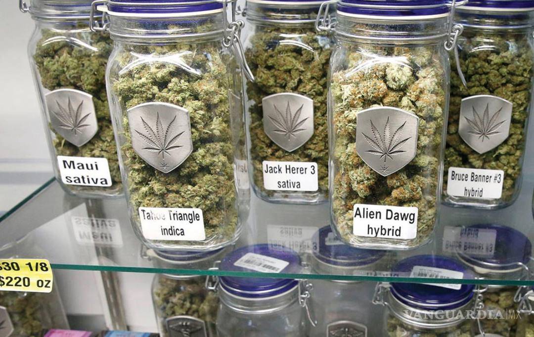 $!Cada vez más bancos aceptan dinero de negocios de marihuana en EU