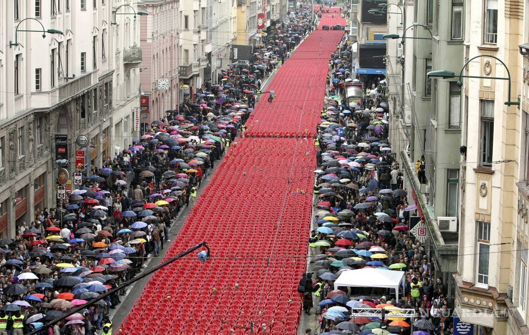 $!Dan 40 años de cárcel Karadzic por genocidio en Srebrenica