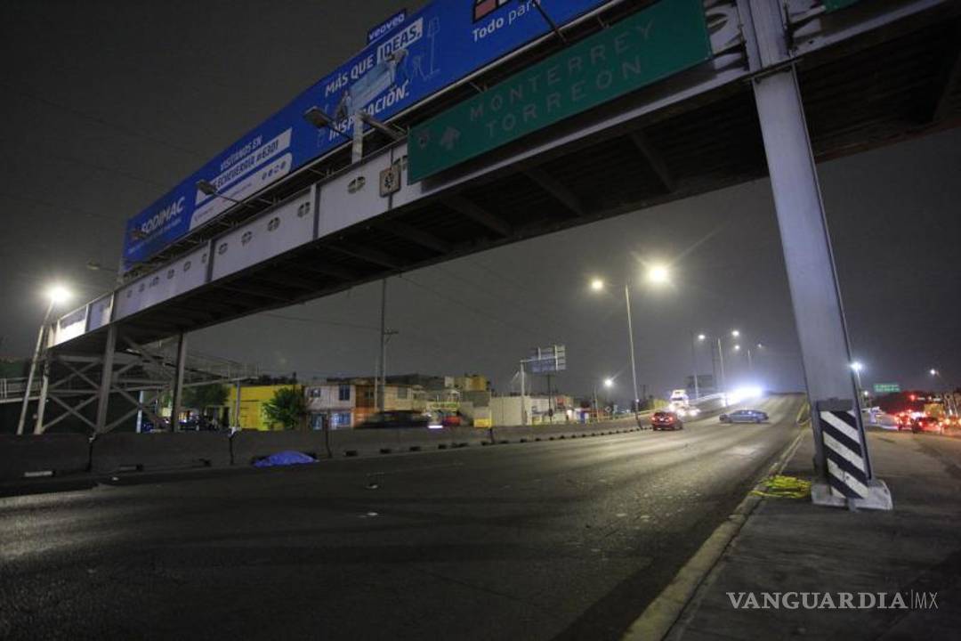 $!El hombre pudo haber evitado el accidente al usar el puente peatonal.