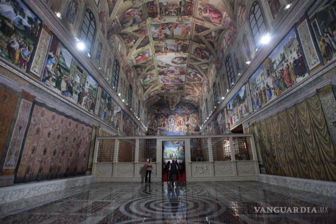 $!Dos millones de fotografías replican frescos de la Capilla Sixtina en México
