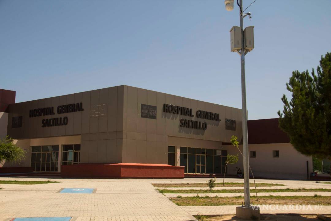 $!Muestran mejoría jóvenes tras ingesta de alcohol adulterado en Parras