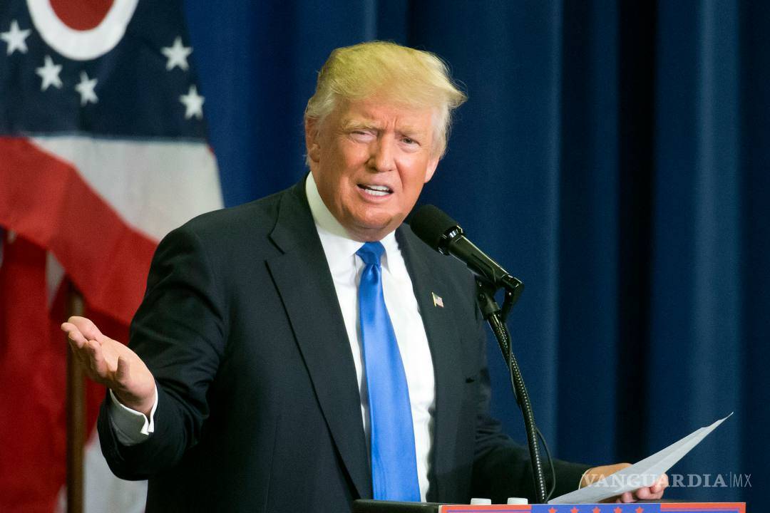 $!Aventaja Clinton 30 puntos a Trump en California