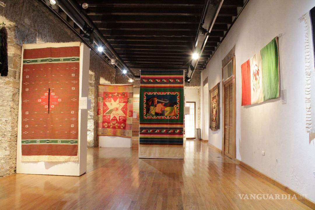 $!Con ‘Sarapes nacionalistas’ celebran el mes patrio en una exposición en Saltillo