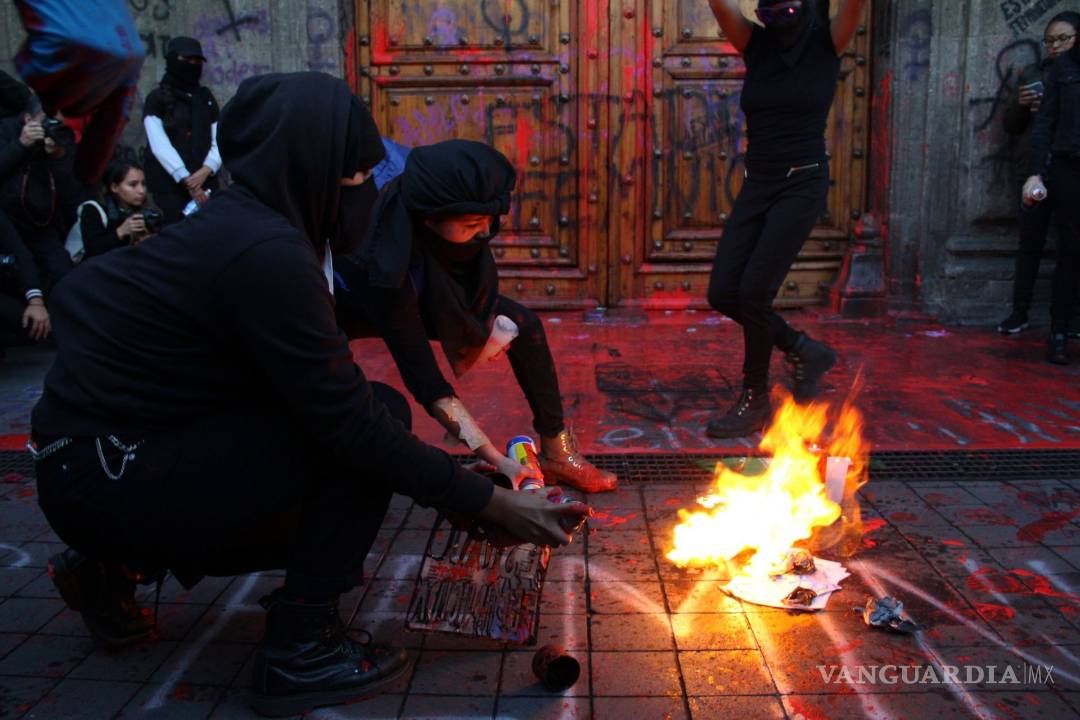 $!Feministas con ira, dolor y frustración mira estas imágenes