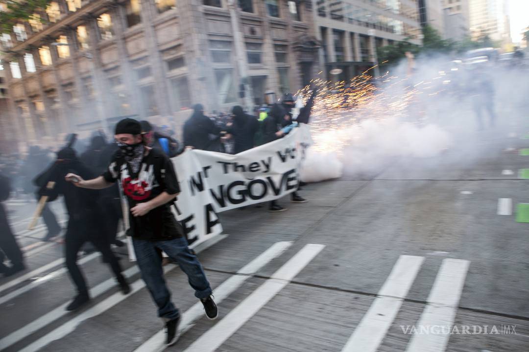 $!Hispanos marchan en Los Ángeles en apoyo a inmigrantes