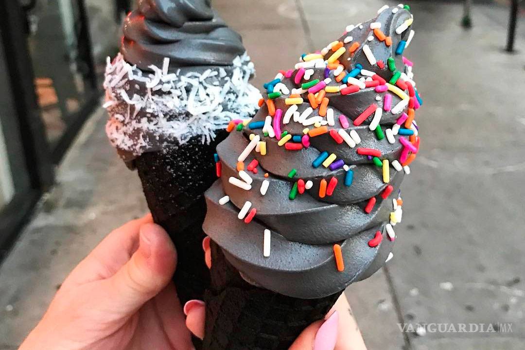 $!Helados y postres 'darks', tendencia que va contra lo 'unicornio'