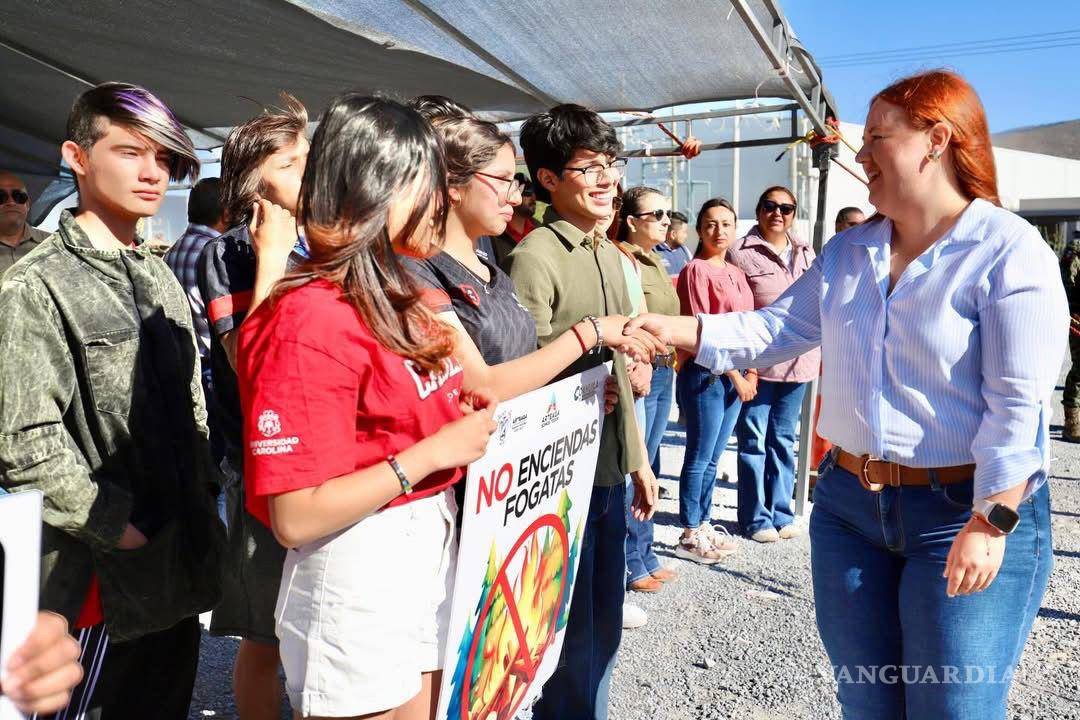 $!Durante el evento se entregó equipamiento especializado a brigadistas forestales para fortalecer las labores de prevención y combate de incendios en la sierra de Arteaga.