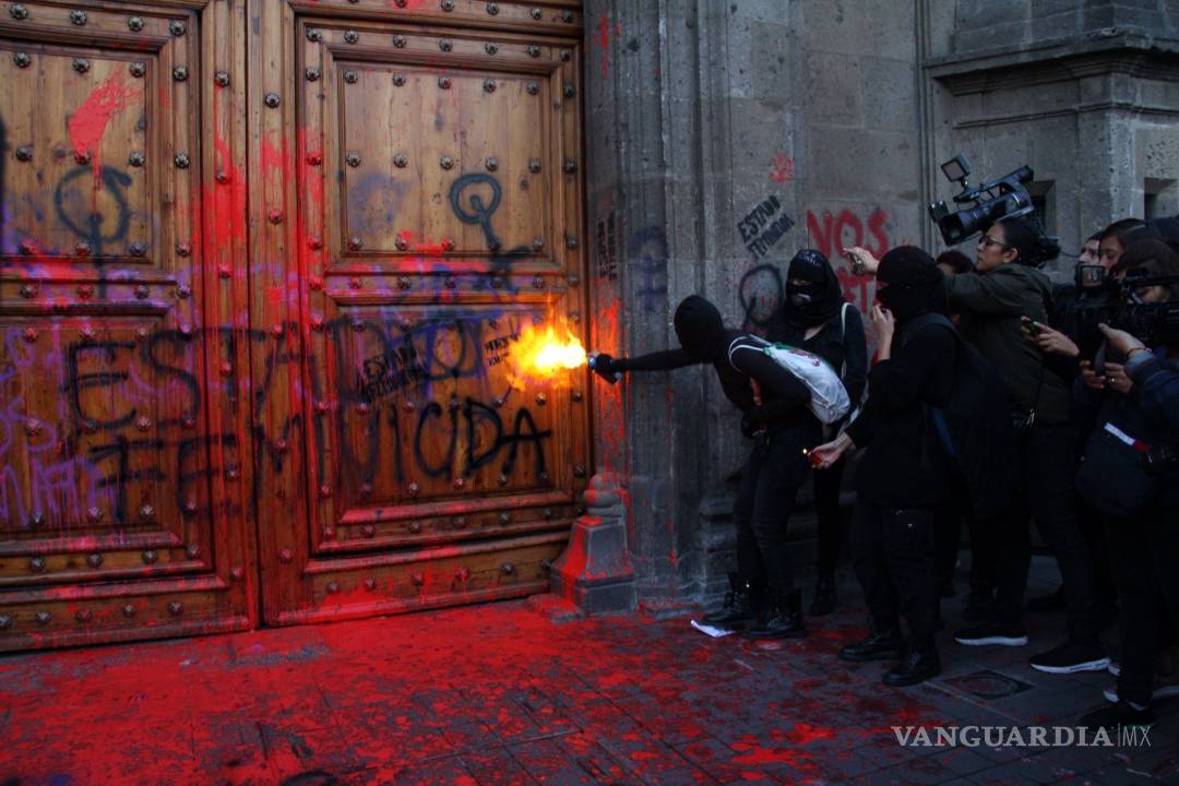 $!Feministas con ira, dolor y frustración mira estas imágenes