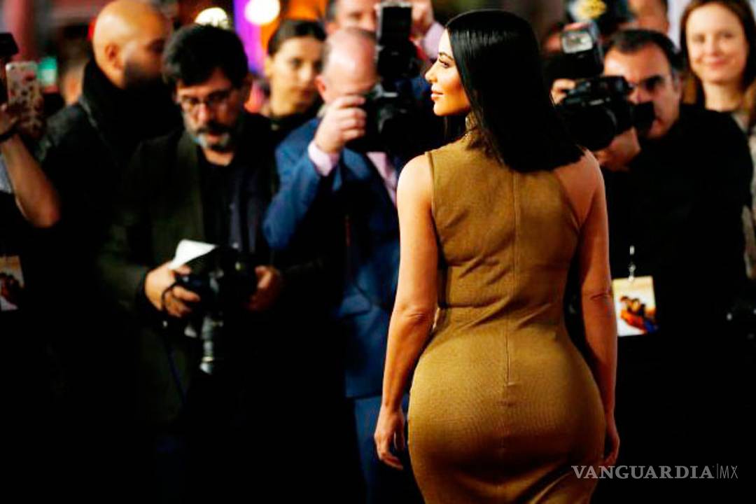 $!Kim Kardashian, una voluptuosa Cleopatra de curvas doradas