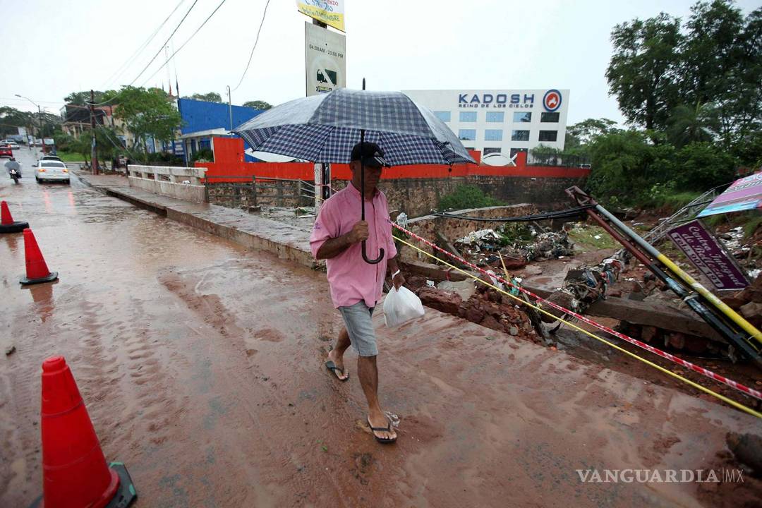 $!Fuerte tormenta golpea Paraguay: deja dos muertos