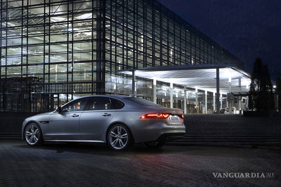 $!Jaguar XF Prestige, refinamiento inglés por excelencia