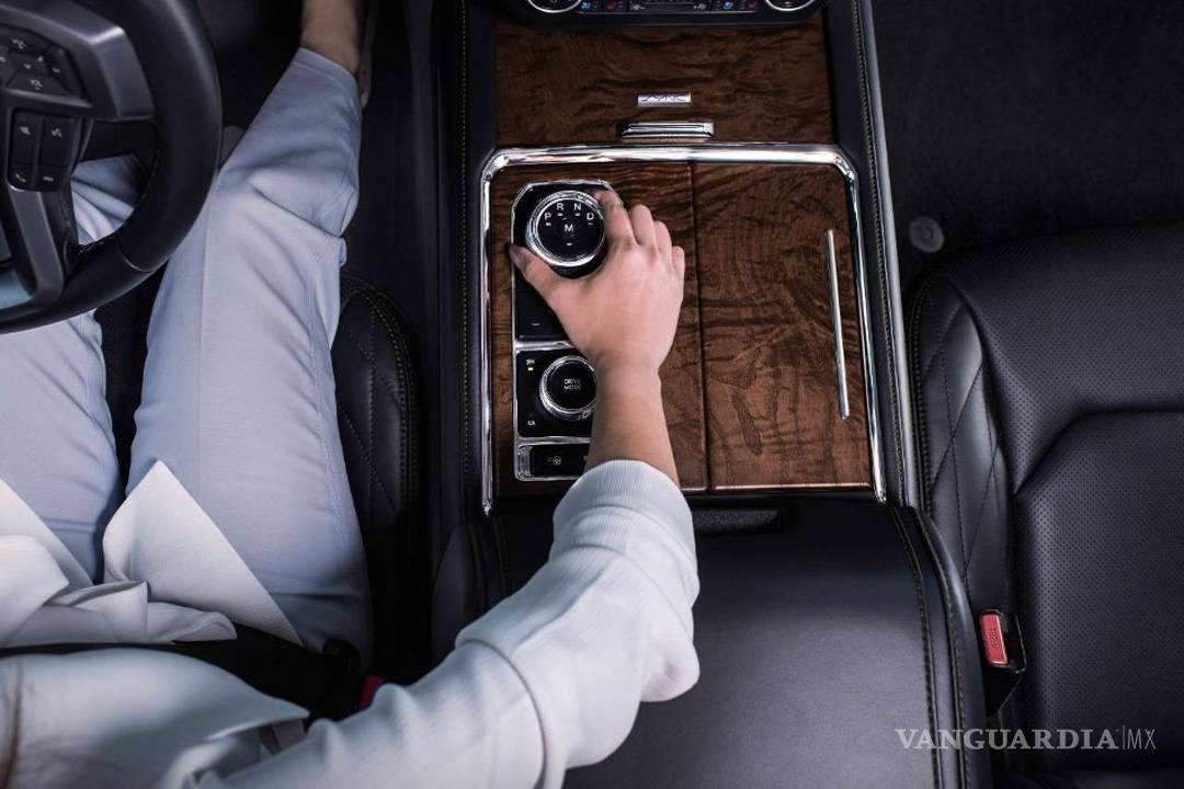 $!Ford Expedition Max Platinum 4X4, poder y comodidad a lo grande