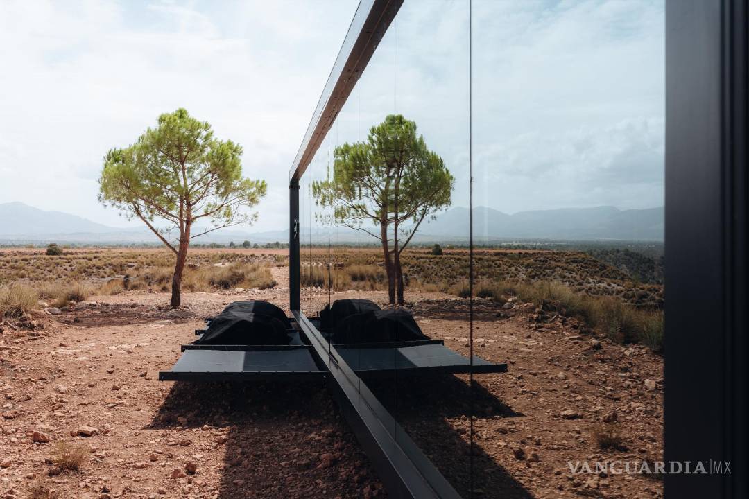 $!Vista exterior del District Hive en el desierto de Gorafe (Granada, España).