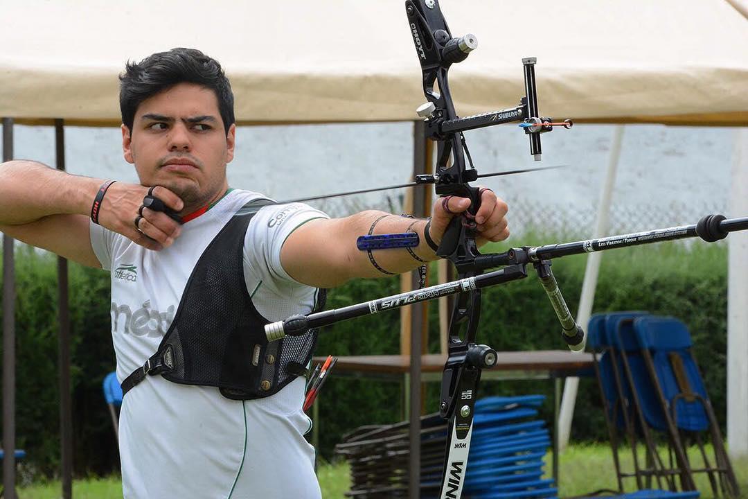$!Bruno Martínez Wing en acción durante una competencia internacional de tiro con arco.