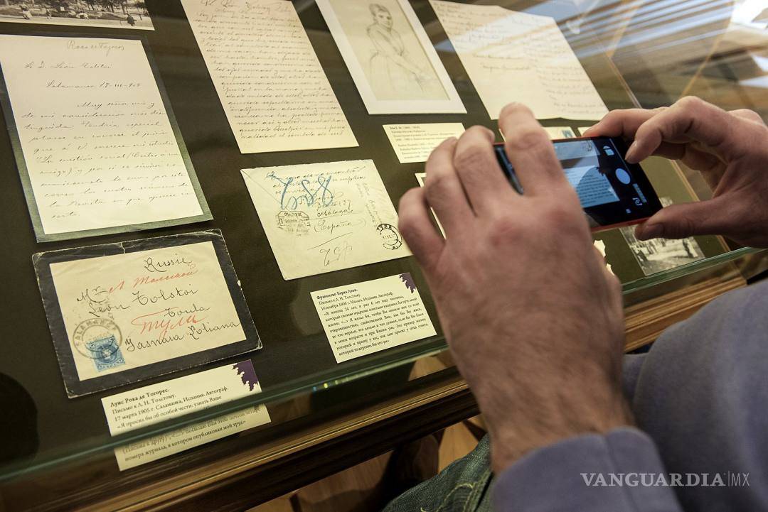 $!Exponen en Moscú el epistolario de Tolstói