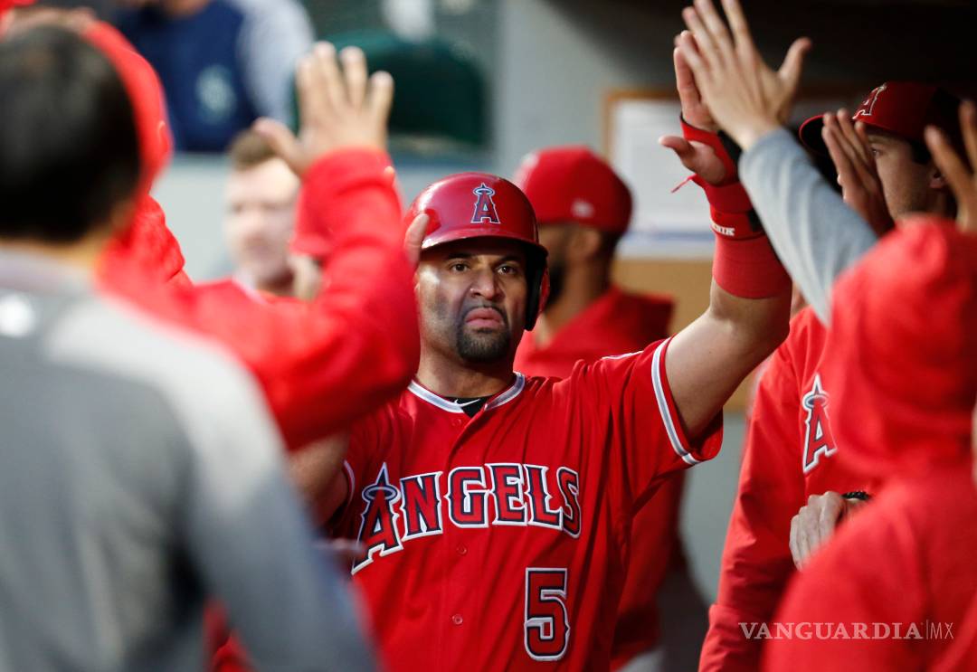 $!Albert Pujols pasa a la historia, conecta el hit 3 mil en su carrera