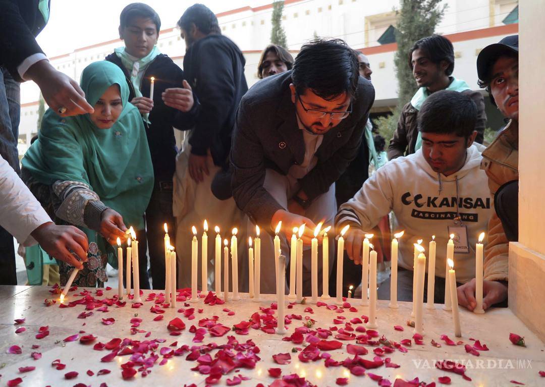 $!Pakistán conmemora primer aniversario de masacre en escuela Peshawar