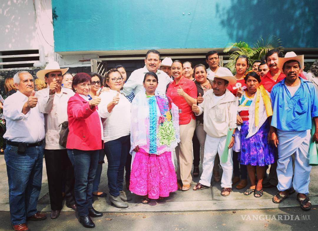 $!Picazo y Marcela Aguilera.