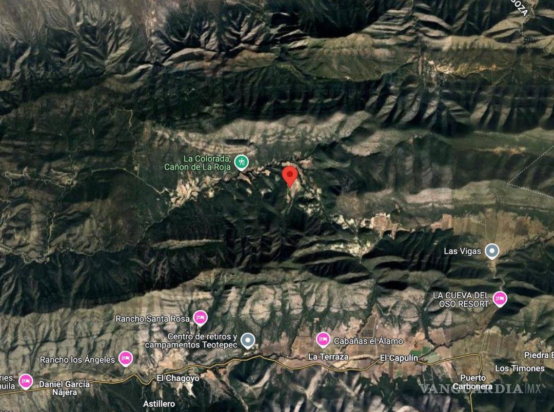 $!El desplome del helicóptero ocurrió en el Cañón de la Rioja, al norte de Arteaga, Coahuila, cerca de los límites con Nuevo León, según el reporte oficial.