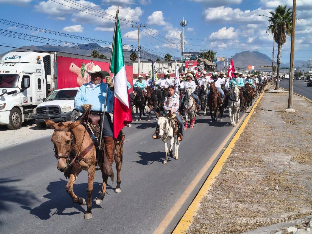 $!Cabalgantes de toda la región se unieron para recorrer más de tres horas a caballo. FOTO: FRANCISCO MUÑIZ
