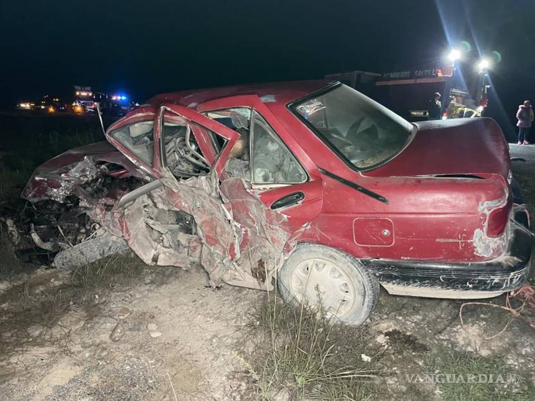 $!Todo parece indicar que el Tsuru fue quien tuvo el encontronazo con el oso.