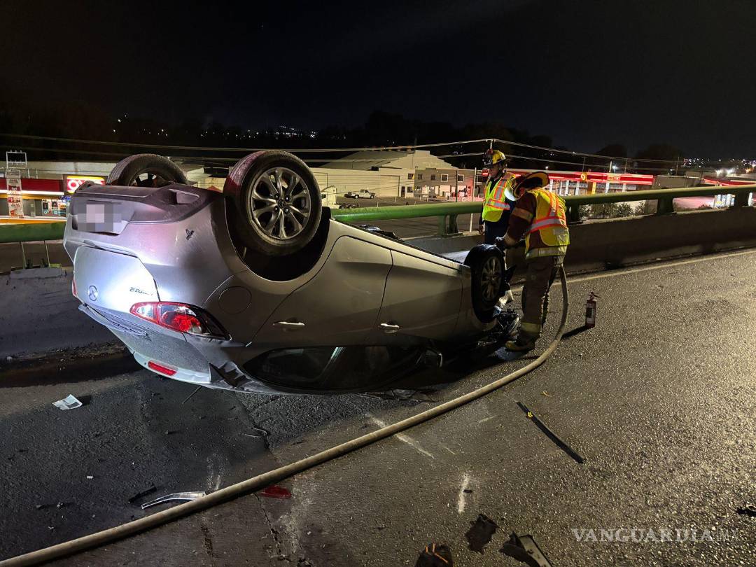 $!El automóvil fue remolcado a un corralón, donde permanecerá hasta cubrir las multas correspondientes.