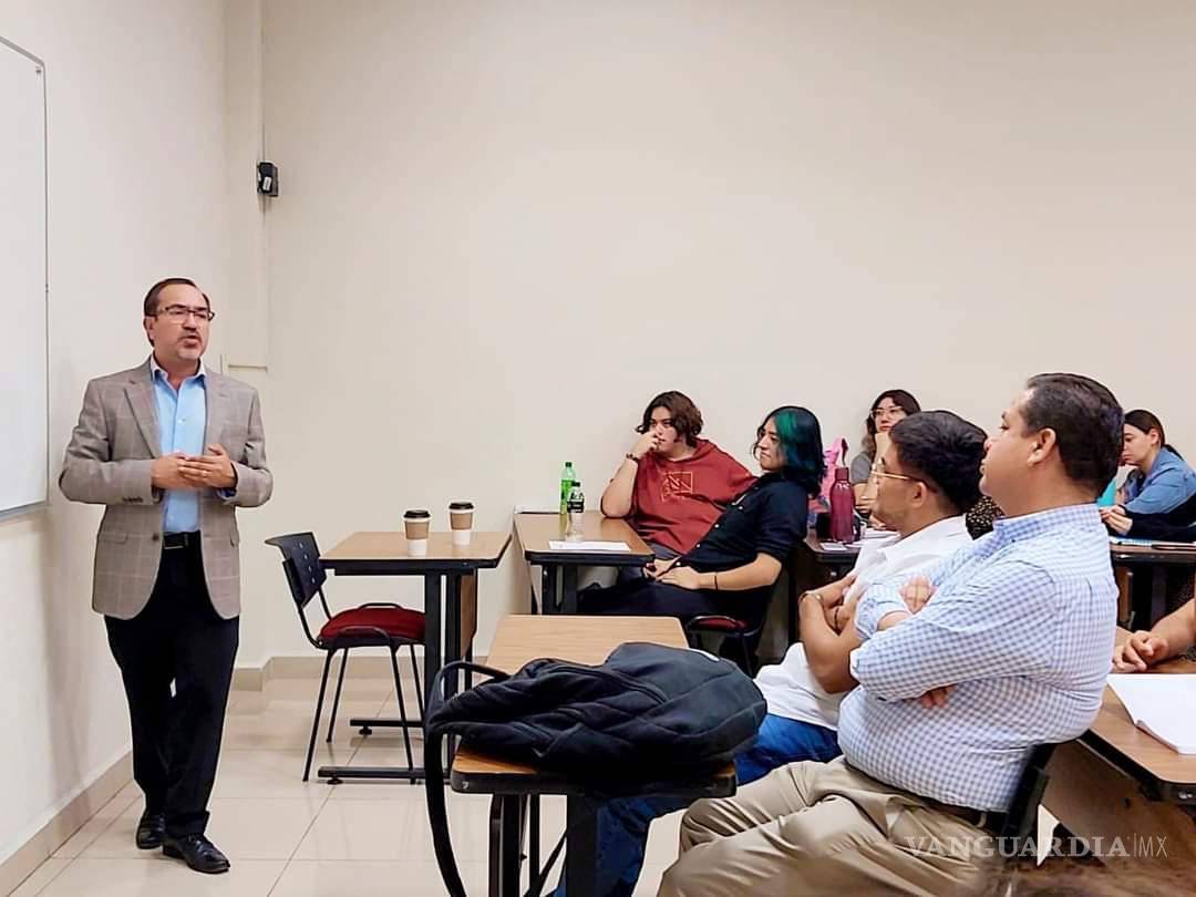 $!Fue además de reportero maestro, trabajó en la UNID y en la UANE, donde fue reconocido.