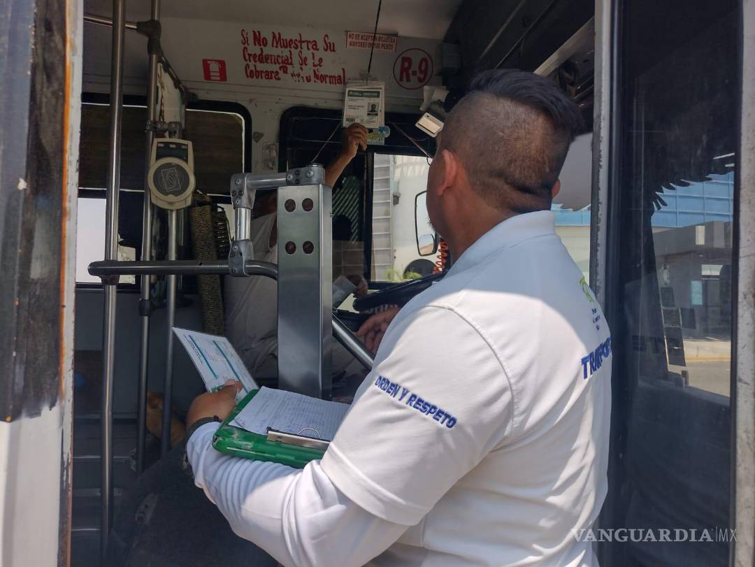 $!Inspectores verifican documentación y condiciones mecánicas en terminales de Torreón.