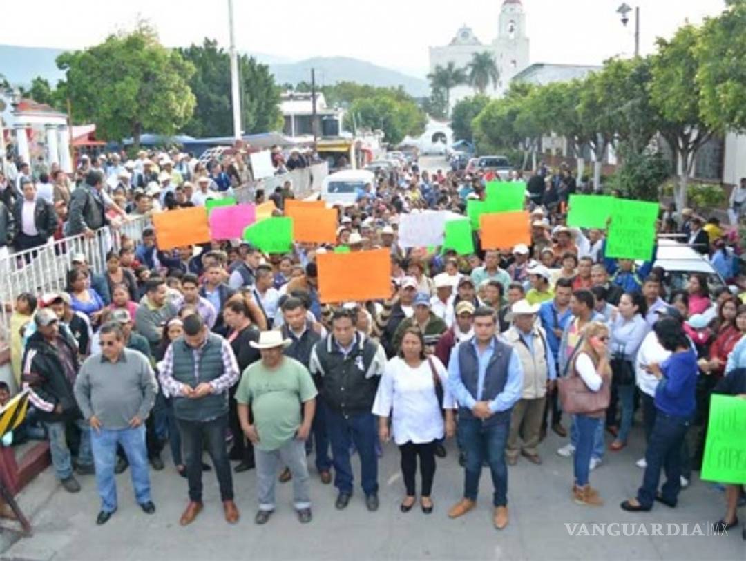 $!Alcalde de Tlaquiltenango toma control de la seguridad; corre al mando único