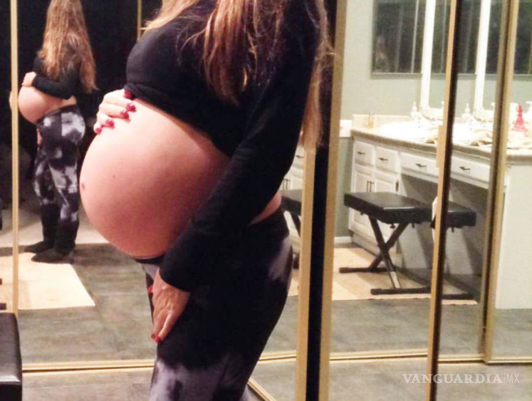 $!Madre de alquiler desata debate al negarse a abortar en EU