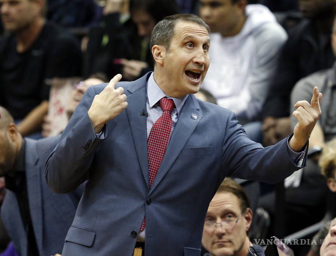 $!Cleveland despide a David Blatt