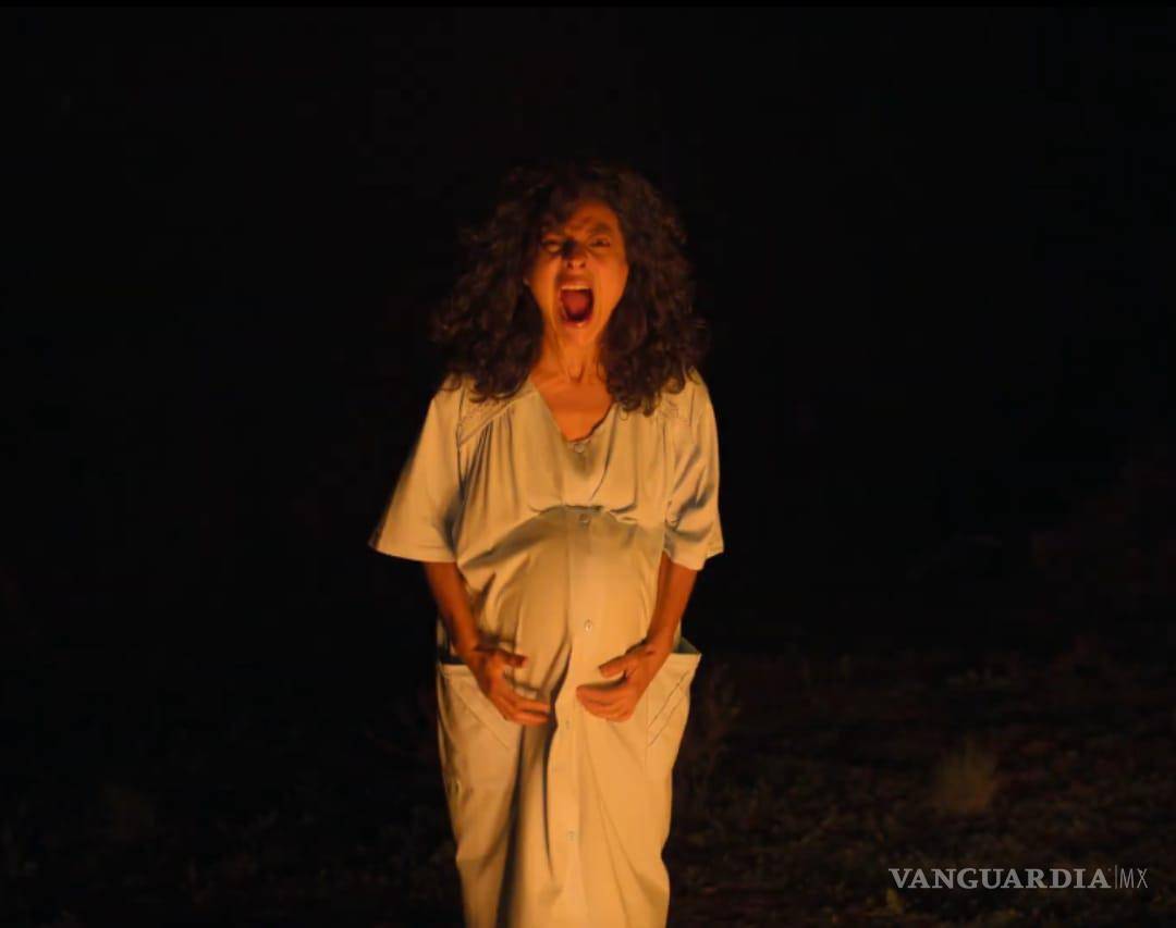 $!Espinoza es una actriz mexicana que se formó en el mundo del teatro, estudió actuación en la Universidad Veracruzana y formó parte de la Compañía Titular de Teatro de la UV del 2009 al 2013.