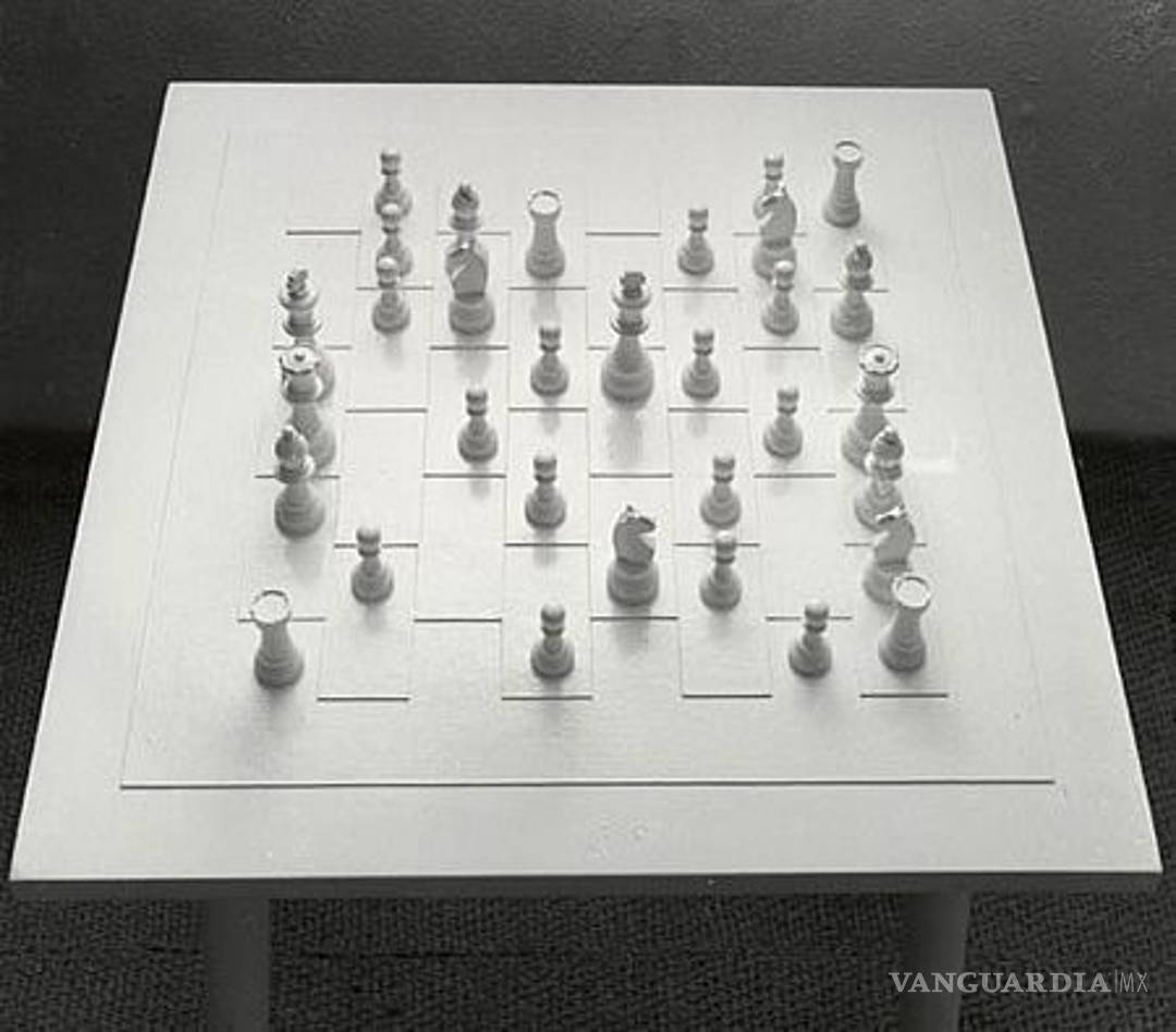 $!El MoMA expone el tablero de ajedrez de Yoko Ono