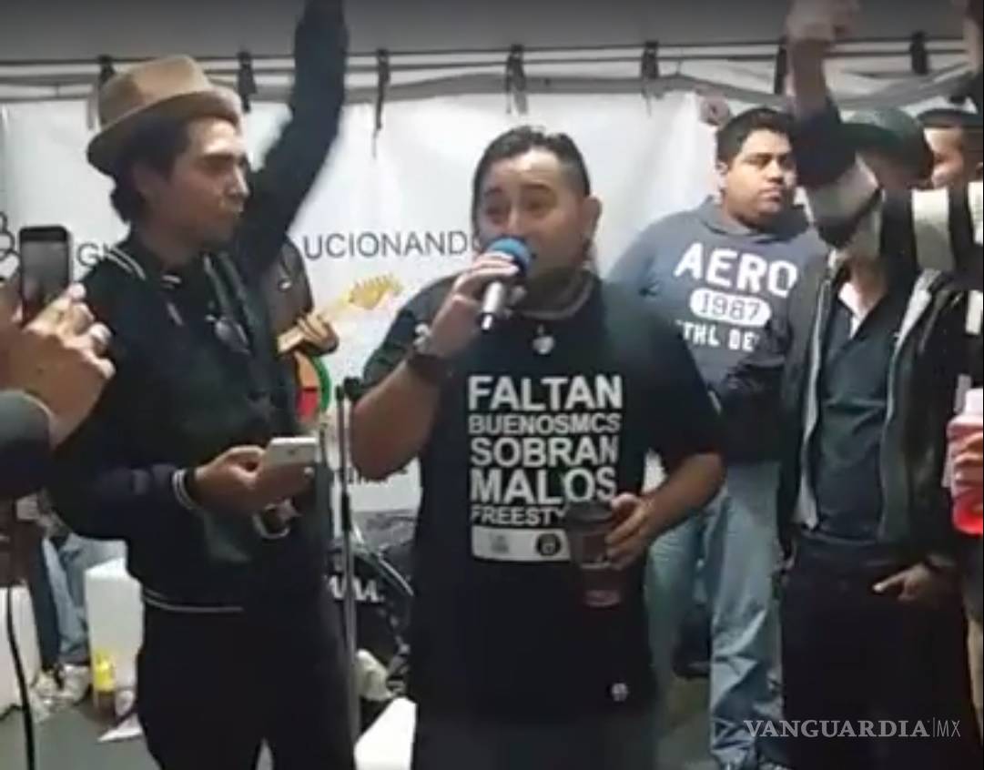 $!Monclovense rompe récord mundial de improvisación de rap por más de 24 horas continuas