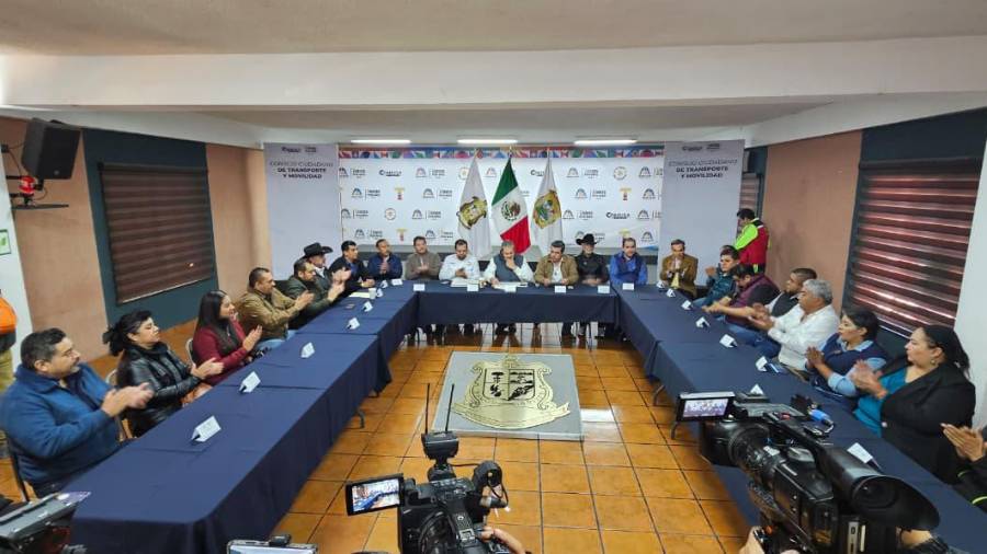 Concesionarios y Municipio de Ramos Arizpe se comprometieron a impulsar mejoras en el servicio de transporte.
