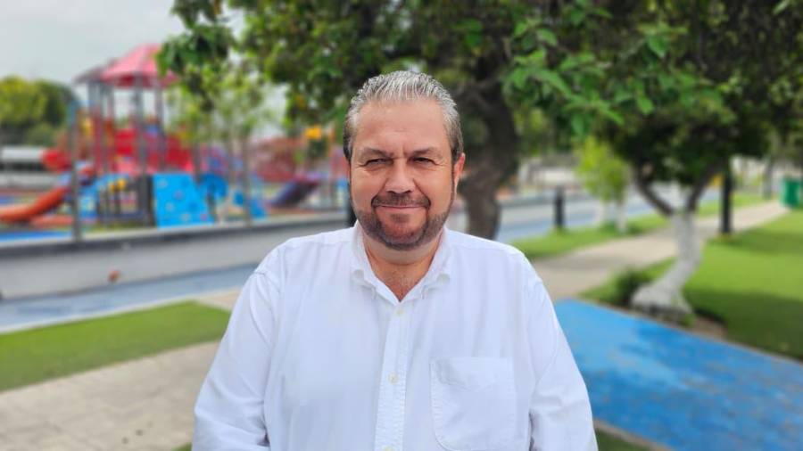 El alcalde Tomás Gutiérrez anunció un programa para retirar materiales de construcción abandonados en la vía pública y canjearlos por vales.
