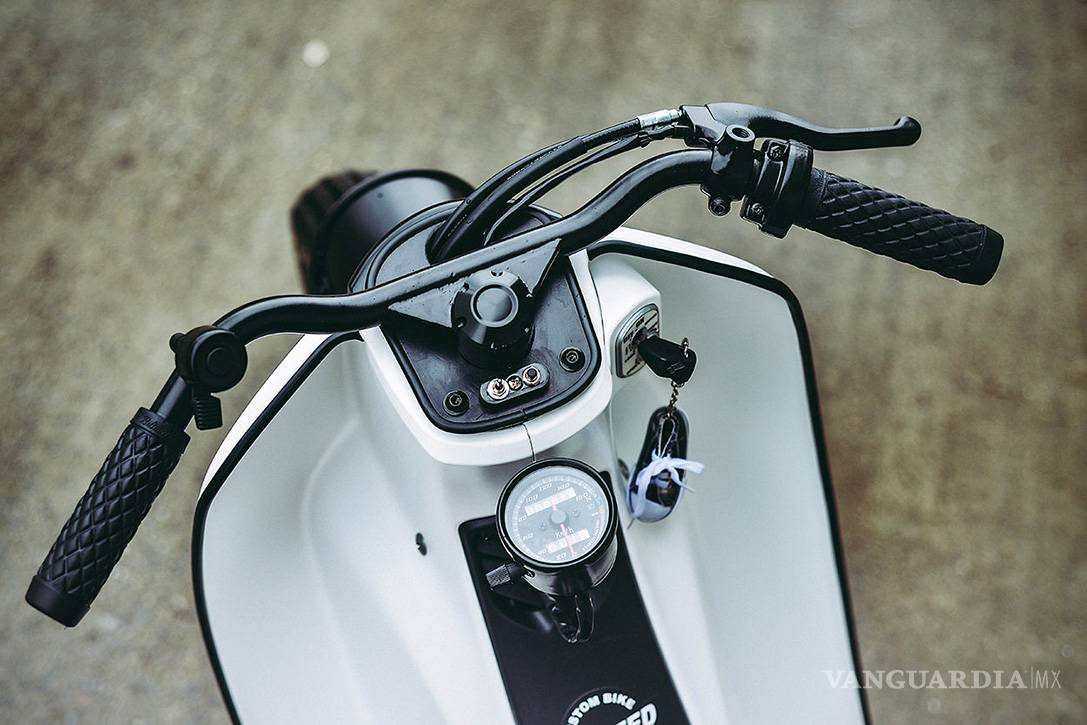 $!Honda Super Power Cub 2018, novedosa moto que guarda el estilo retro