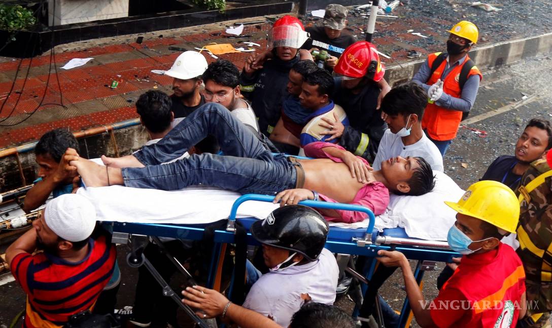 $!19 los muertos y a 73 los heridos por incendio en un rascacielos en Bangladesh