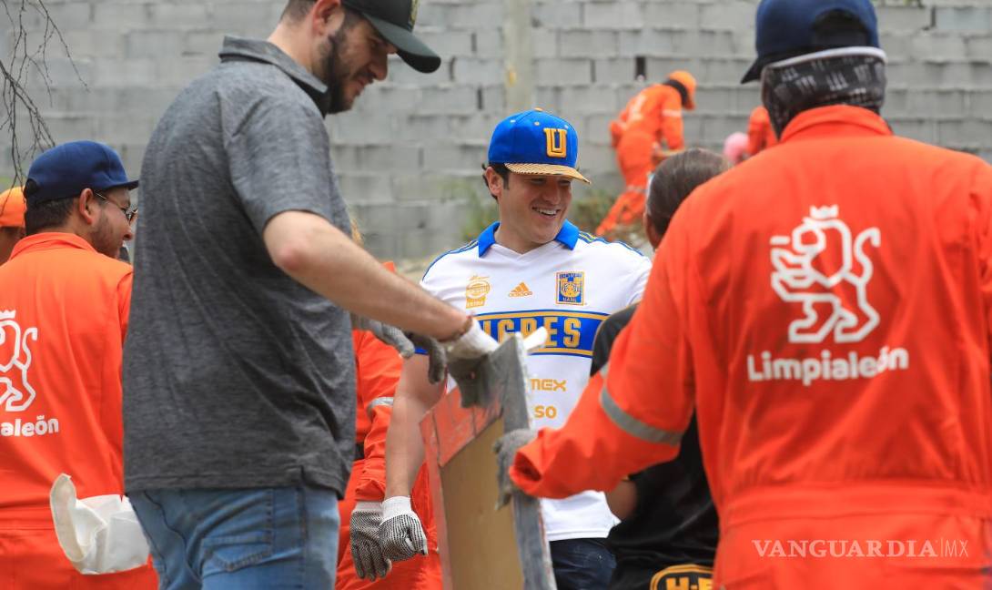 Samuel García reprocha a alcaldes de Nuevo León por desviar recursos a campaña electoral de Coahuila